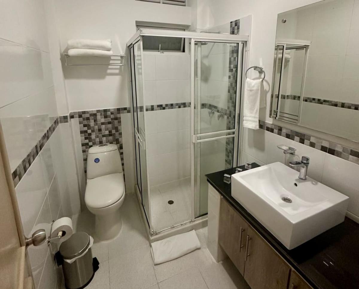 On Apartasuites Cali Luaran gambar