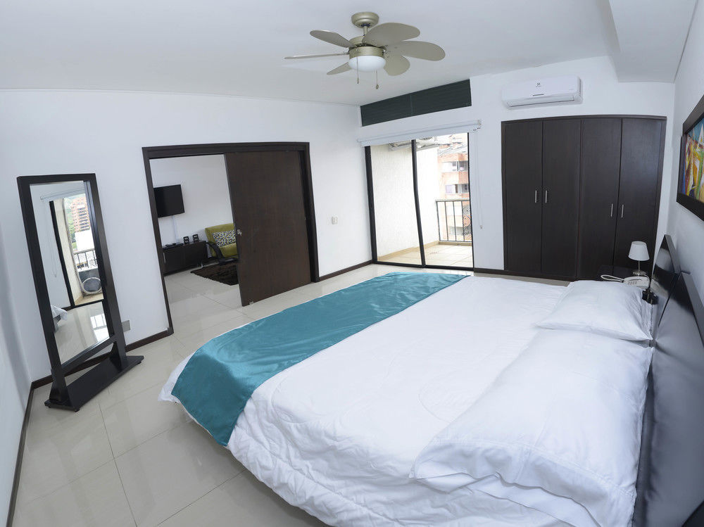 On Apartasuites Cali Luaran gambar
